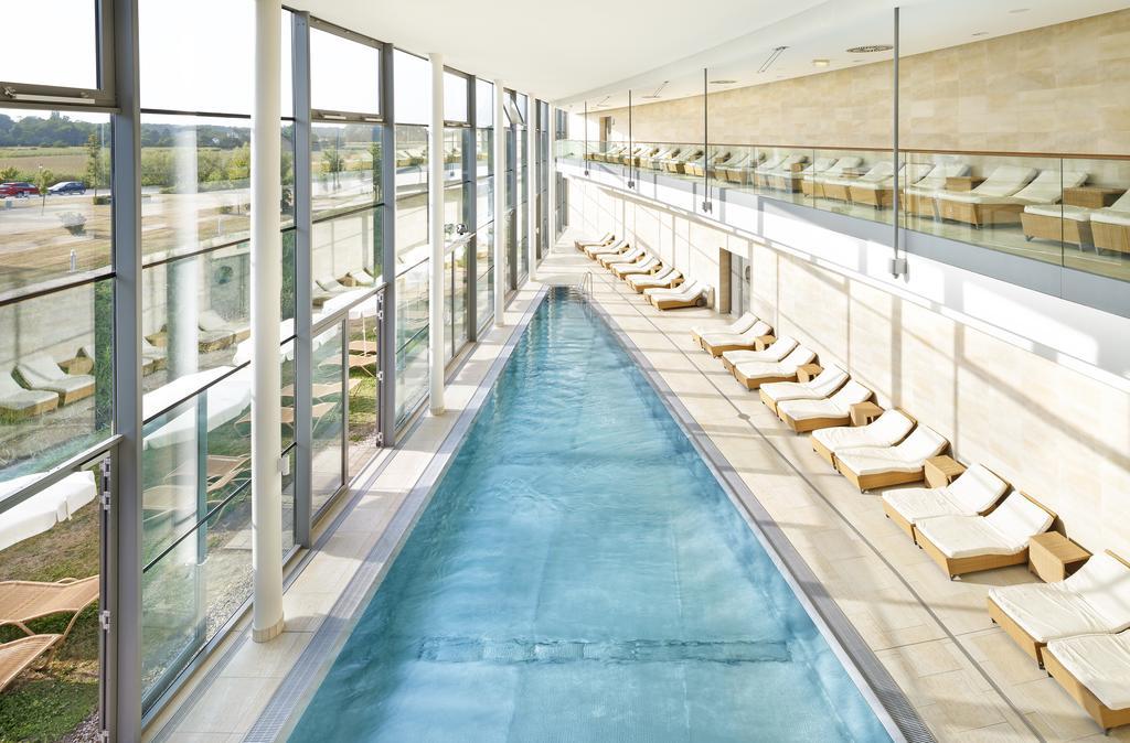 Therme Laa - Hotel & Silent Spa Laa an der Thaya Exteriör bild