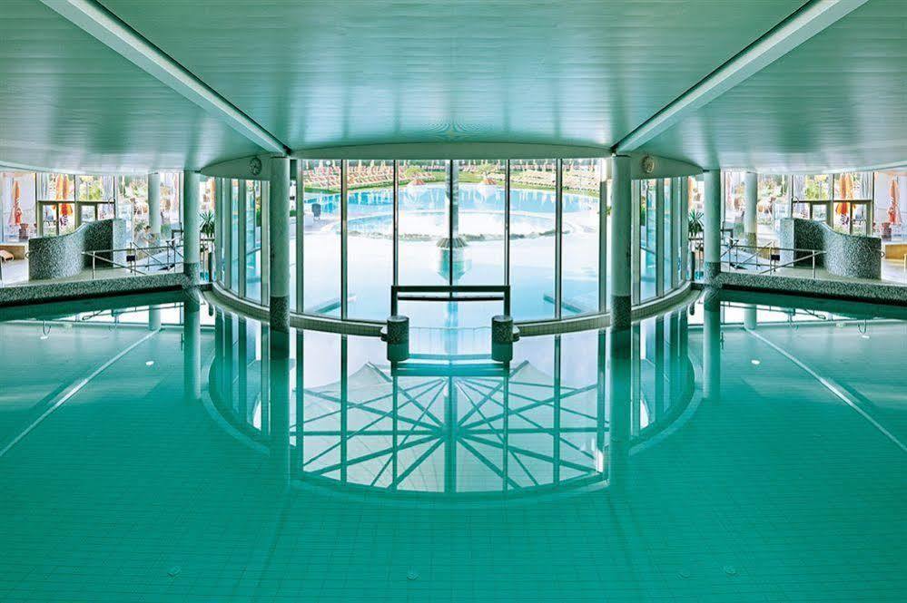 Therme Laa - Hotel & Silent Spa Laa an der Thaya Exteriör bild
